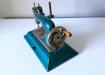 Casige kindernaaimachine uit Duitsland,  1950–19552