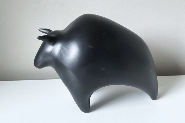 Zwart Beeldje van een Bison