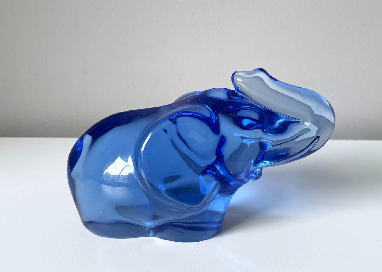 blauw glazen olifant1
