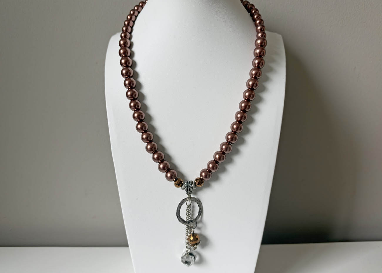 bruine parel zilverkleur ringhanger ketting1