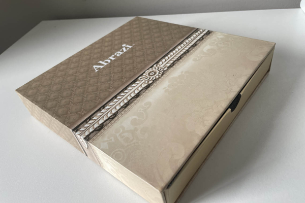 Abrazi, Nieuw in Ladedoos, Lang Snoer Champagnekleur Parels