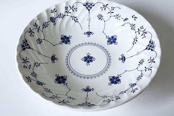 The Georgian Collection, Churchill Schaal