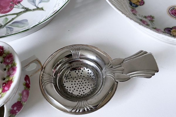 Gero GN 90 Verzilverd Theezeefje met Lekbakje