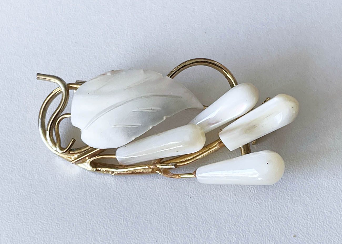 goudkl. broche schelp parelmoer1