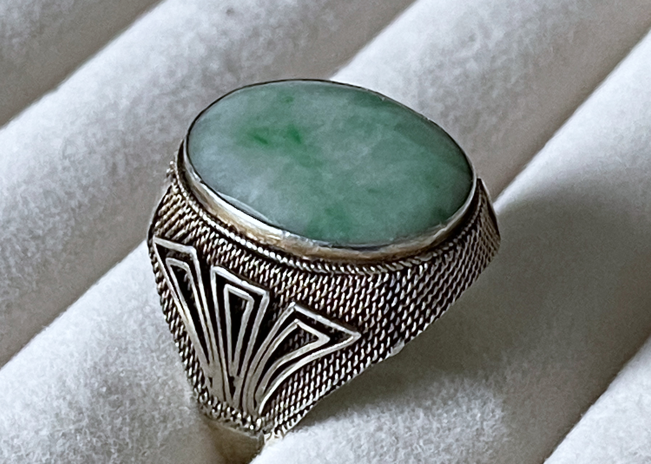 jade ring11