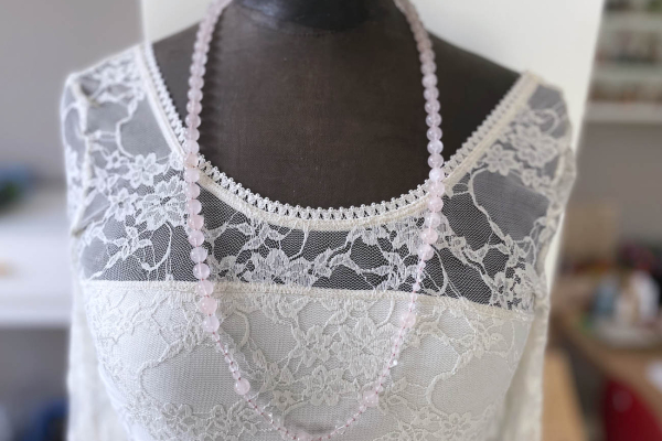 Lange Rozenkwarts Ketting met Zilverkl. Slotje