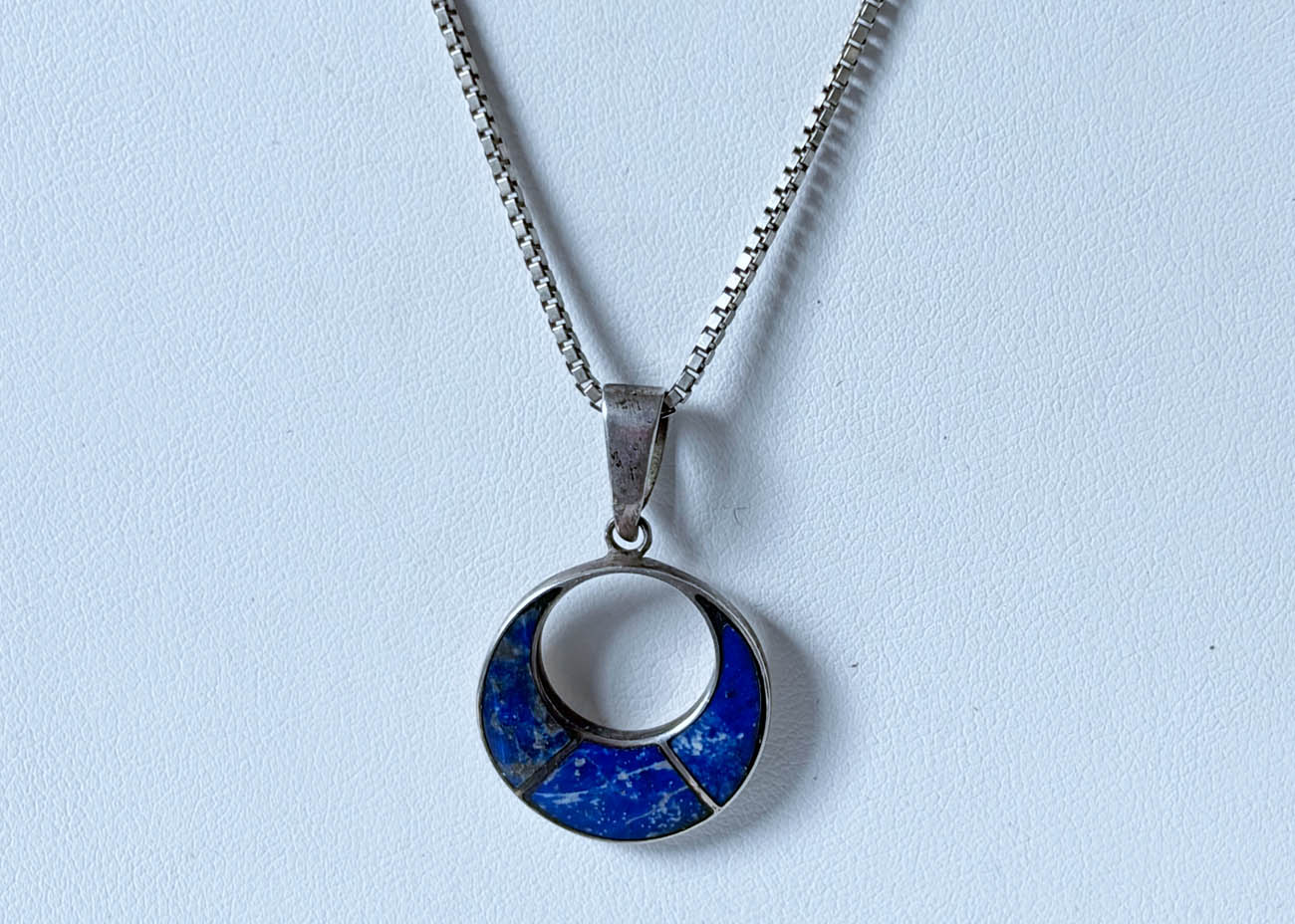 lapis lazulli maansikkel ketting1