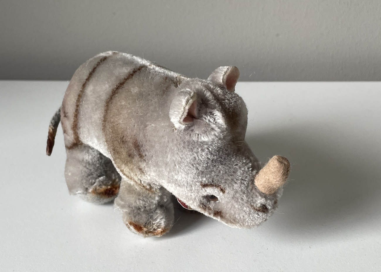 neushoorn steiff2