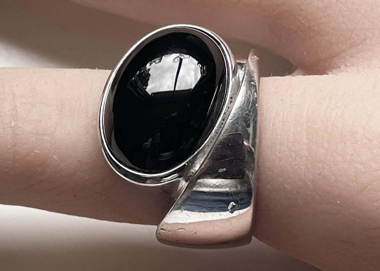 ovale z. ring onyx2