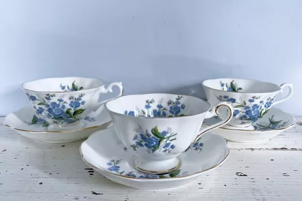 3x Royal Albert , Forget-Me-Not