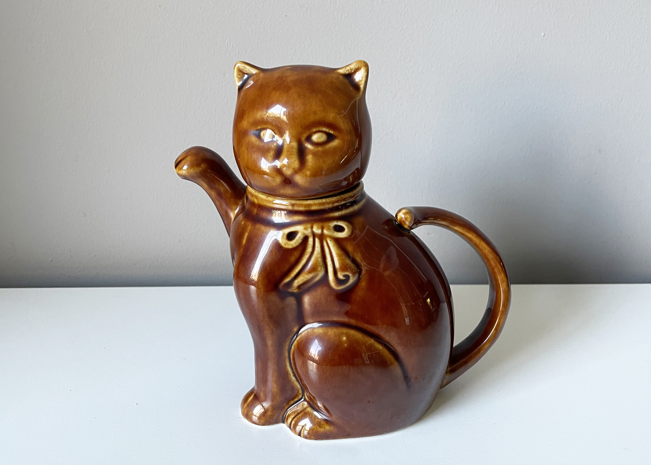 theepot theepot bruine katat Maastricht4