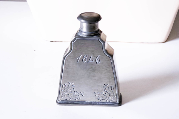 Antiek Tinnen Parfumflesje