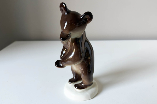 Vintage Porseleinen Beeldje, USSR, Lomonosov "Wilde Bosbeer " 