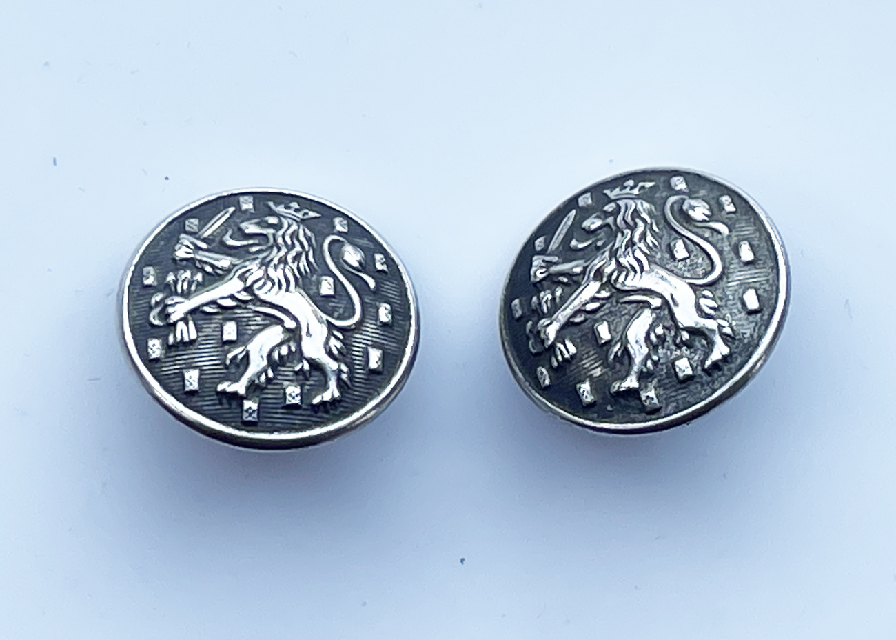 voor 1940 ned.leeuw knopen2