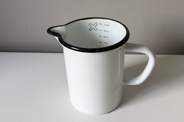 Wit Emaille Maatbeker, 1 Liter