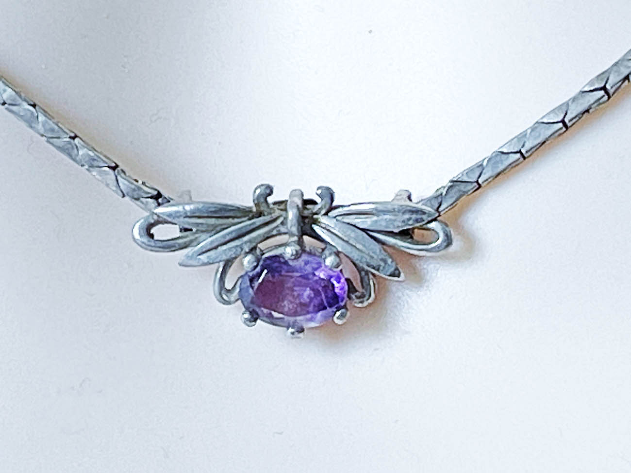zilveren ketting met amethist hangertje1