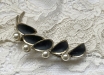 zwart goud pareltjes broche2